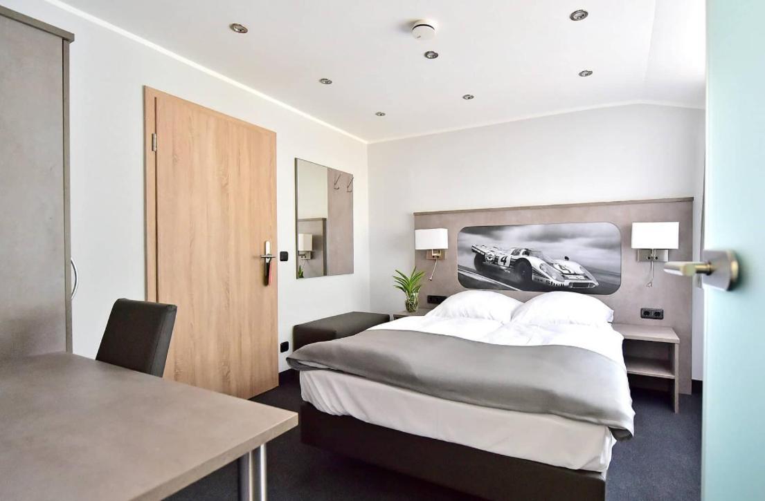 Honerath Gt3 Hotel מראה חיצוני תמונה